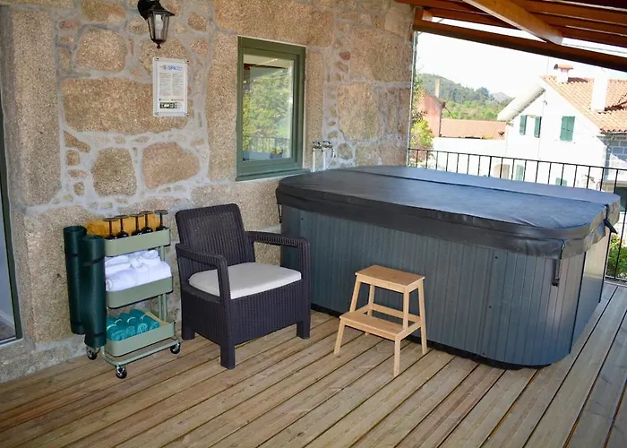 Дом отдыха Caminho Geres - Heritage Eco-cottage - Jacuzzi *