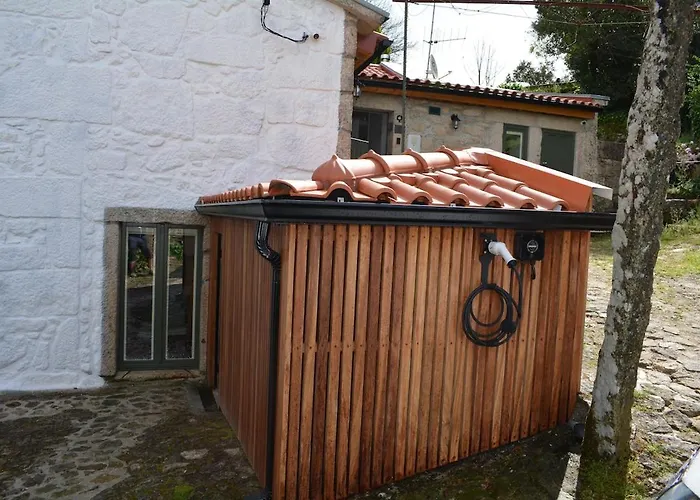 Дом отдыха Caminho Geres - Heritage Eco-cottage - Jacuzzi